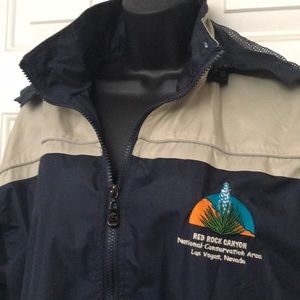 Women’s Red Rock Canyon rain jacket, large.